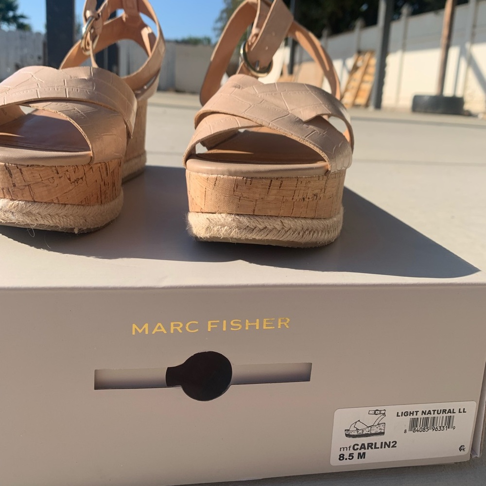 MARC FISHER Carlin 2 platform